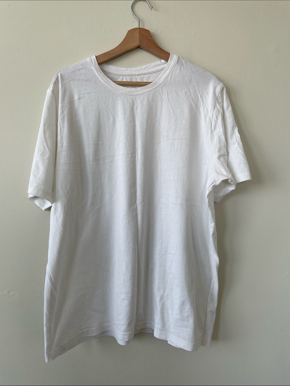 Men's Short Sleeve Crew Neck Tee in White